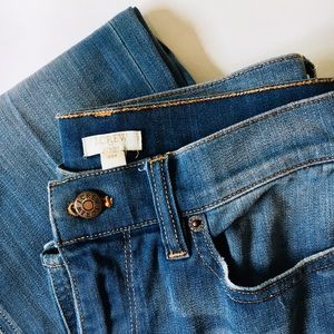 • light wash j.crew straight leg jeans •